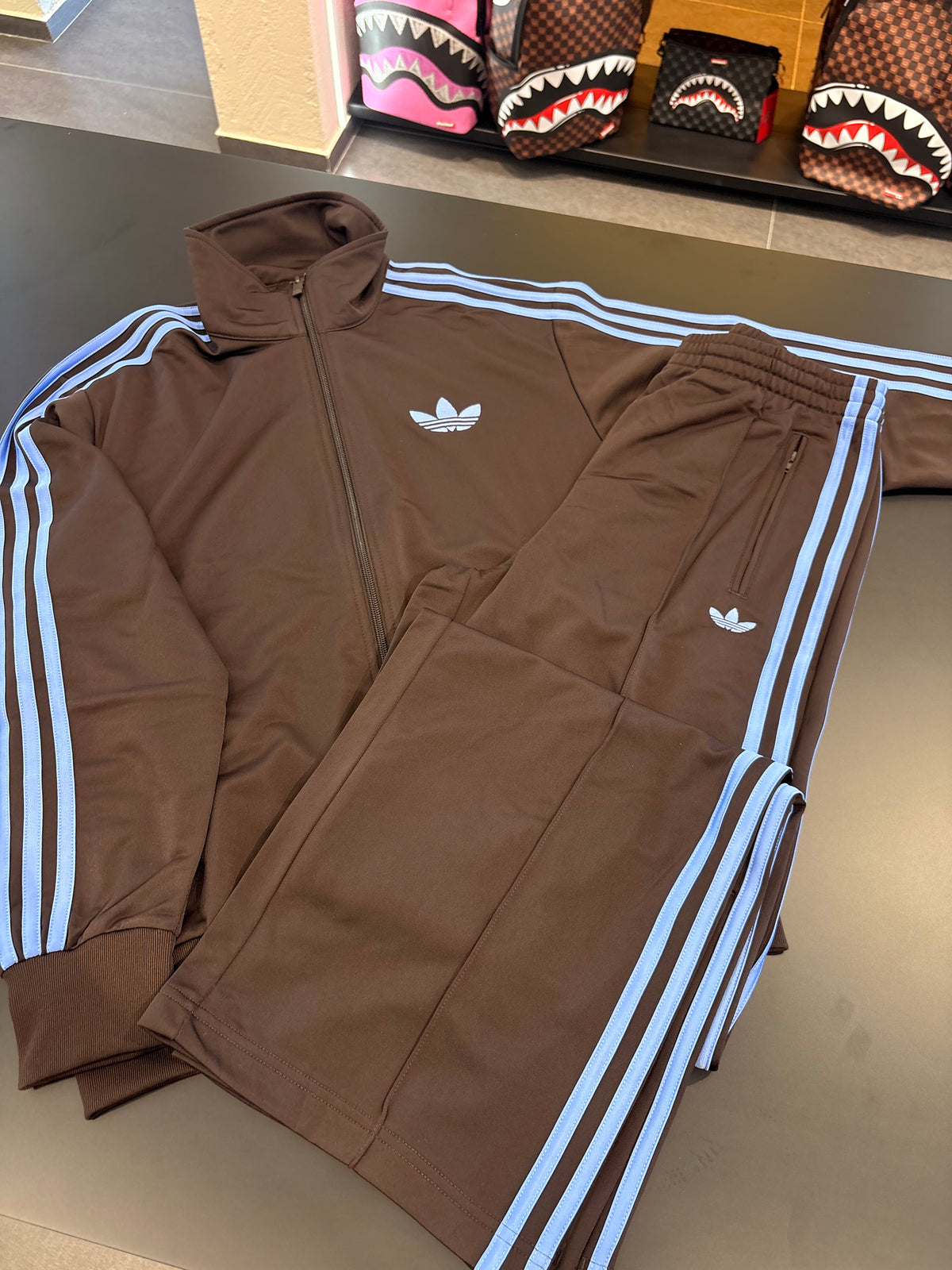 Tuta Adidas firebird brown linea Sky azzurro