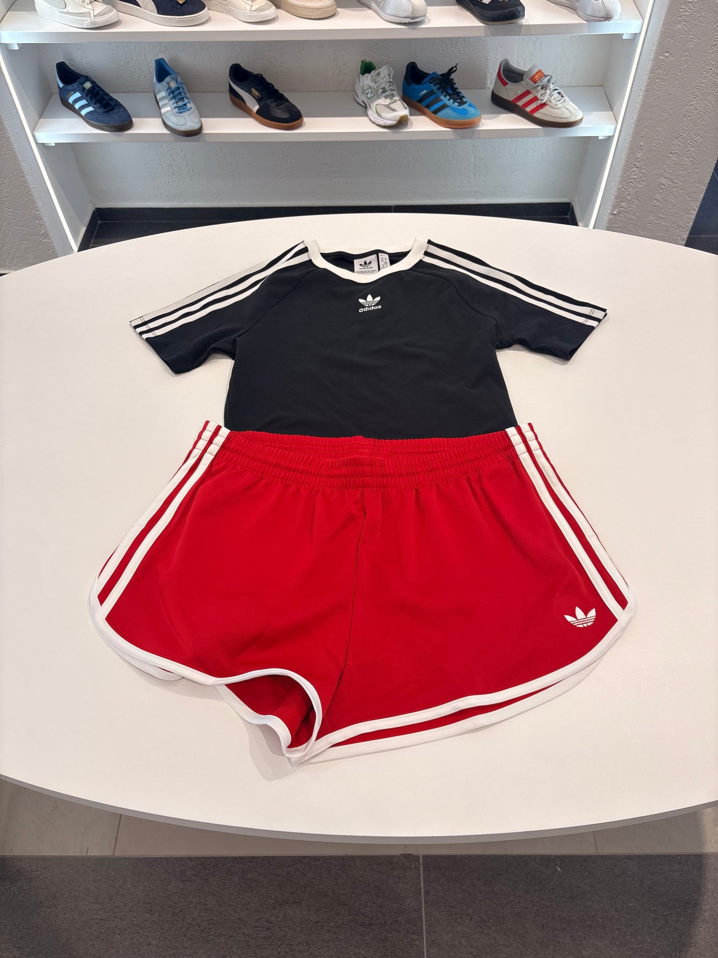 Coordinato Adidas shorts Red contrast Lines white