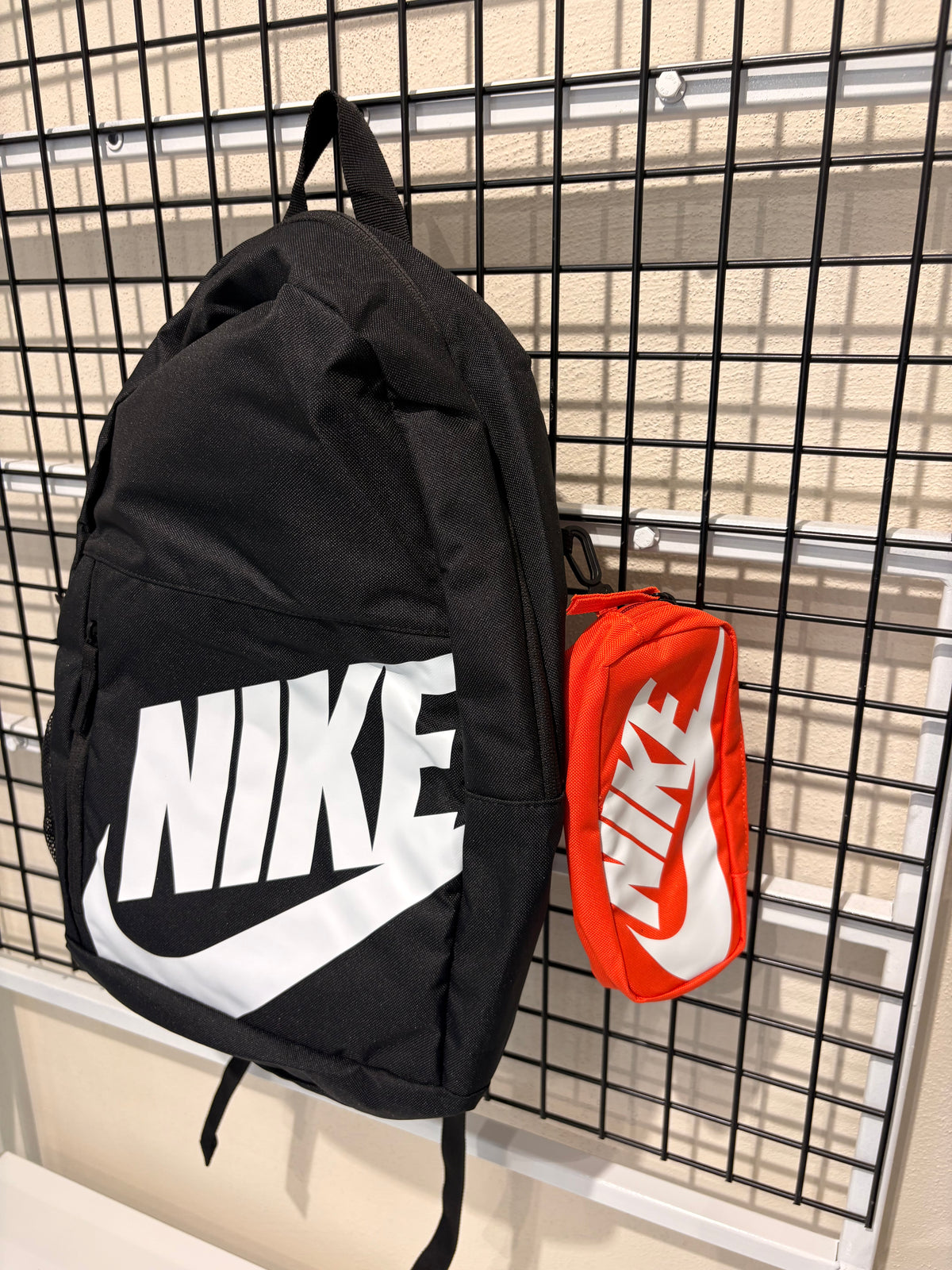 Zaino Nike elemental backpack black con astuccio
