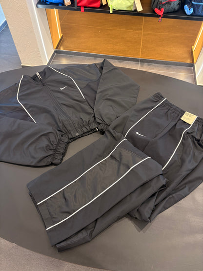 Tuta Nike shrunken oversize black