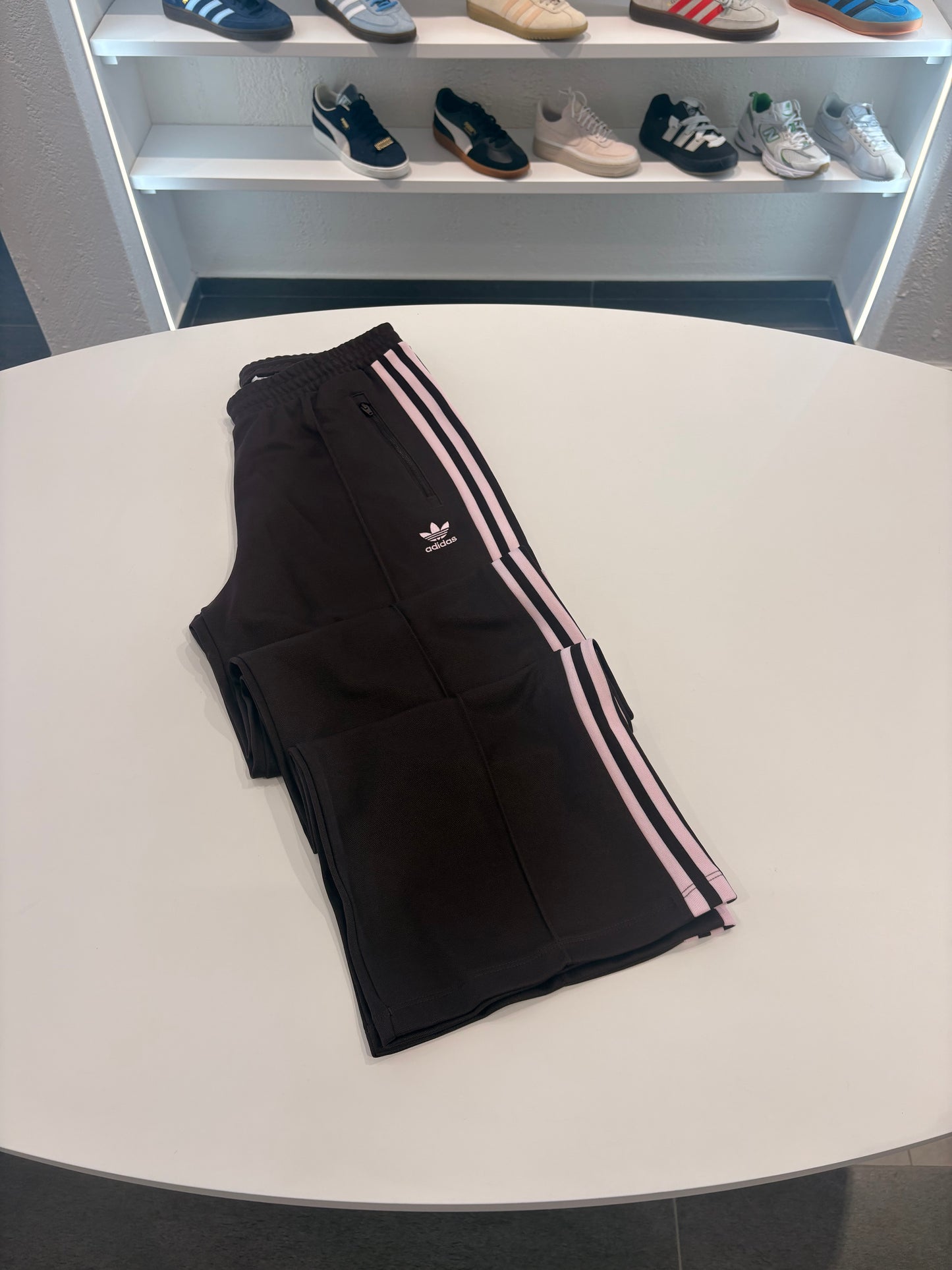 Pantalone Adidas Classic shadow brown