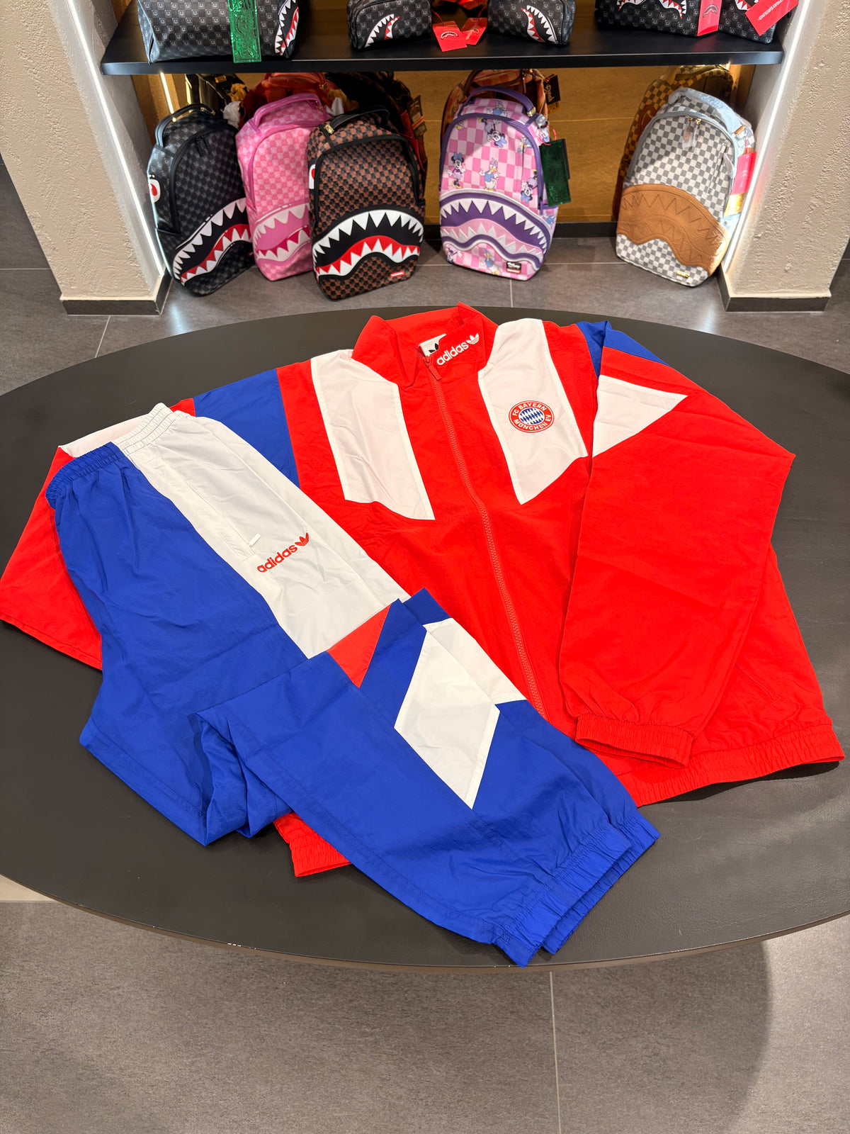 TRACKSUIT Bayern Monaco FC EQT tp
