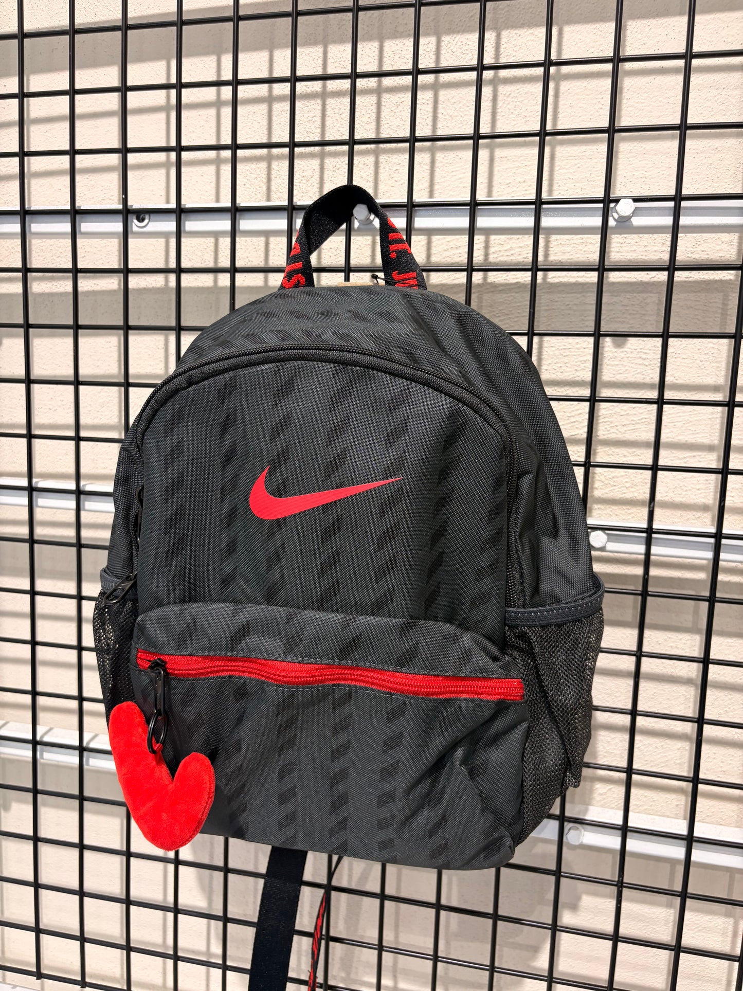 Zainetto Nike JDI MINI BACKPACK Black/red