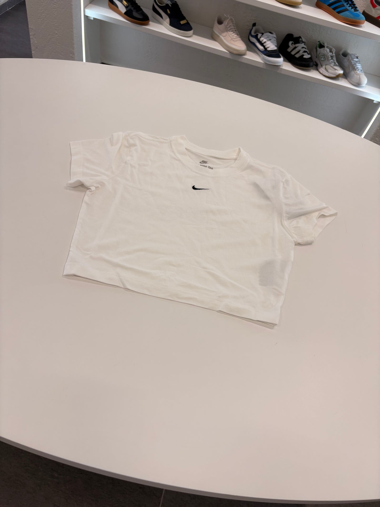 T-shirt Nike crop mezze maniche bianca