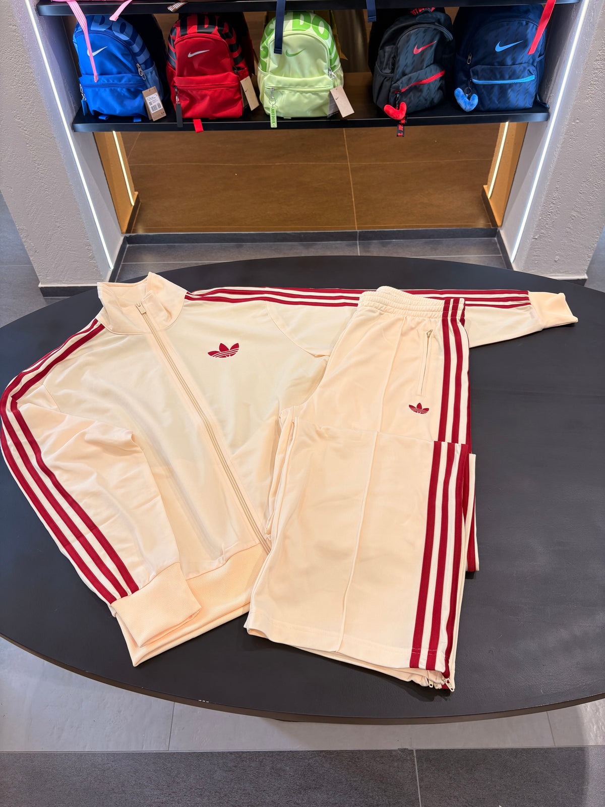 Tuta Adidas firebird Classic panna/3lines Red
