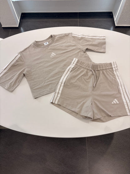 Coordinato beige Adidas crop