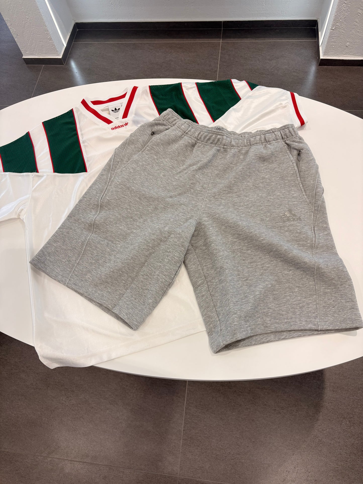 Coordinato Adidas over Green/res