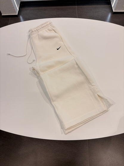Pantalone Nike fondo largo