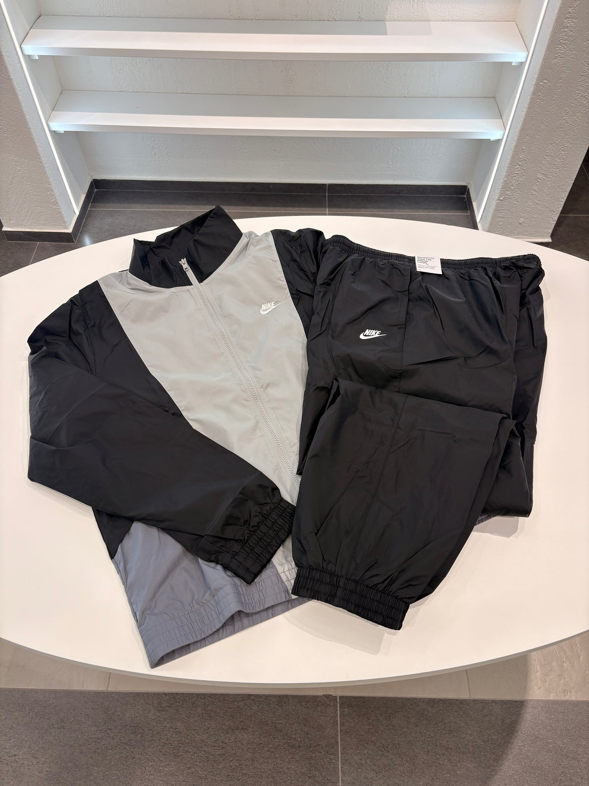 Tuta Nike antivento multi black