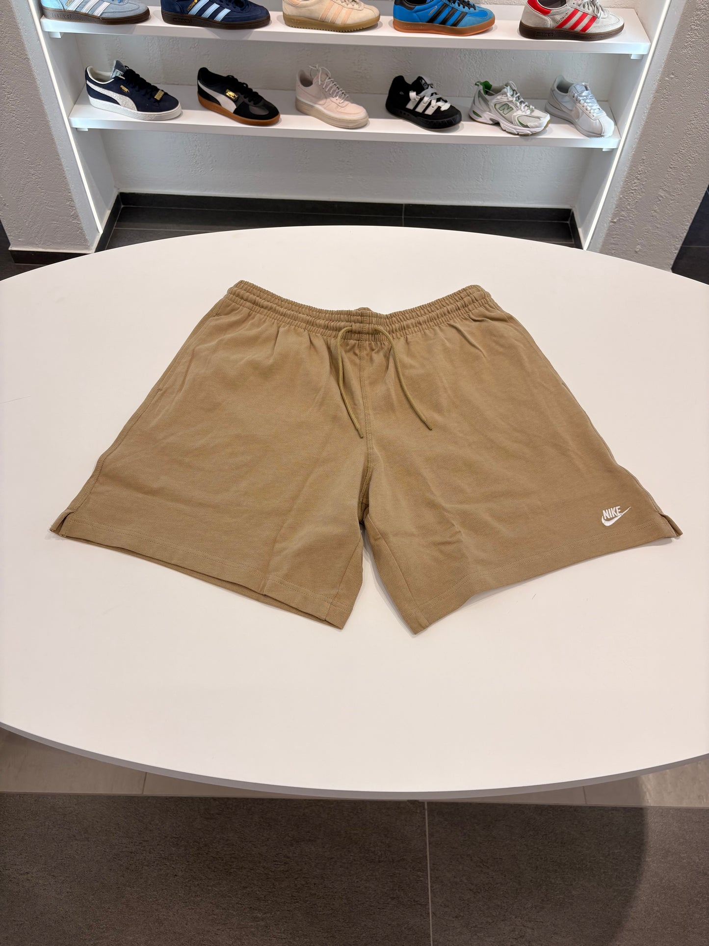 Bermuda Nike beige
