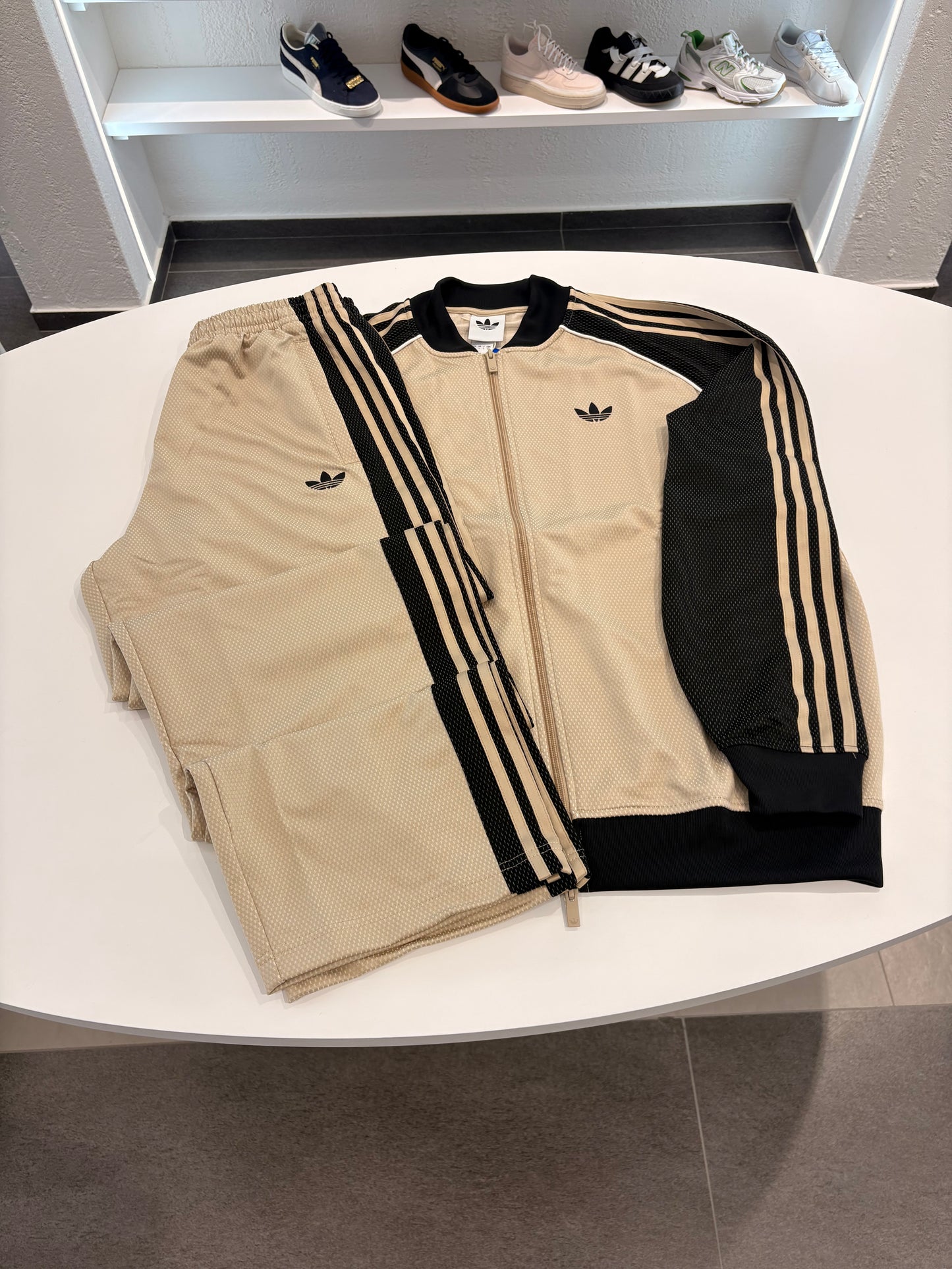 Tuta Adidas SST LOOSE Beige