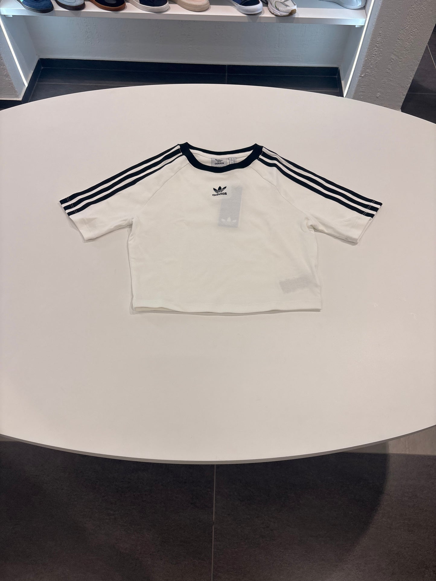 T-shirt Adidas crop 3lines