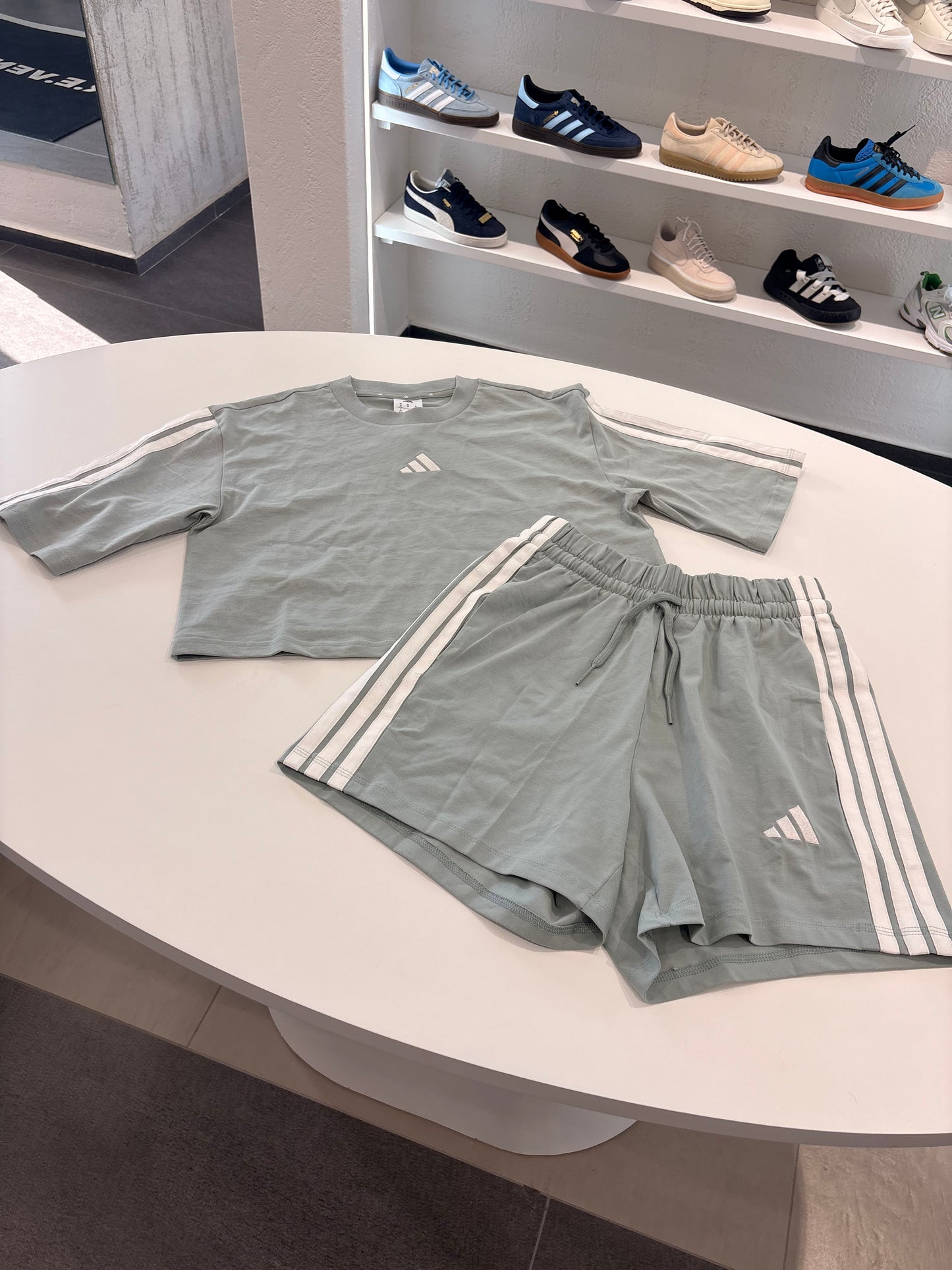 Coordinato Adidas donna crop simil grey