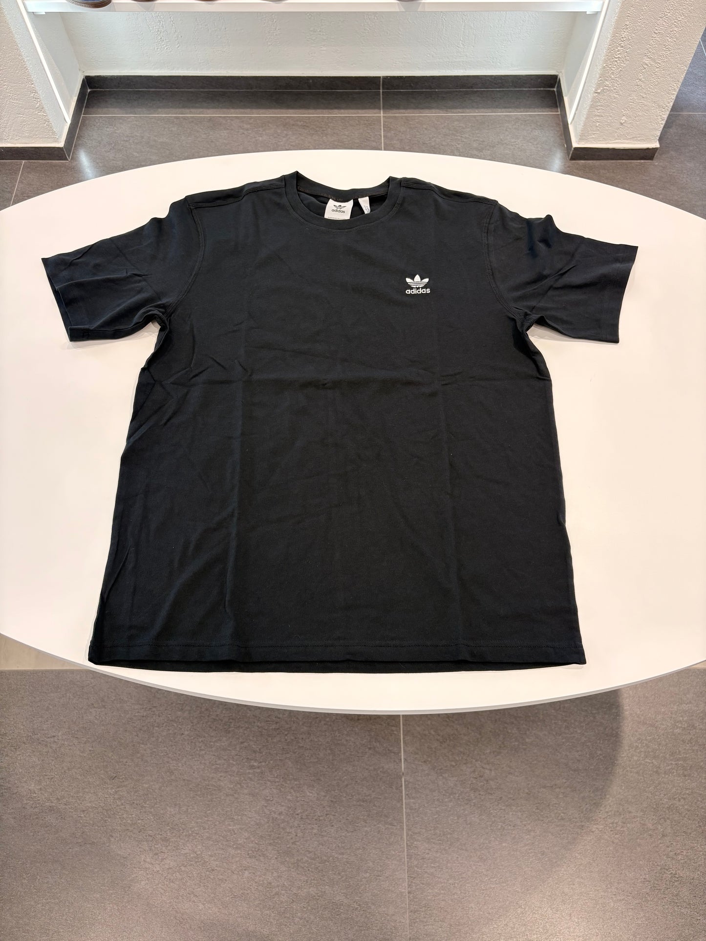 T-shirt Adidas basic black
