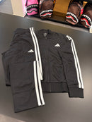 Tuta essential Adidas total black donna