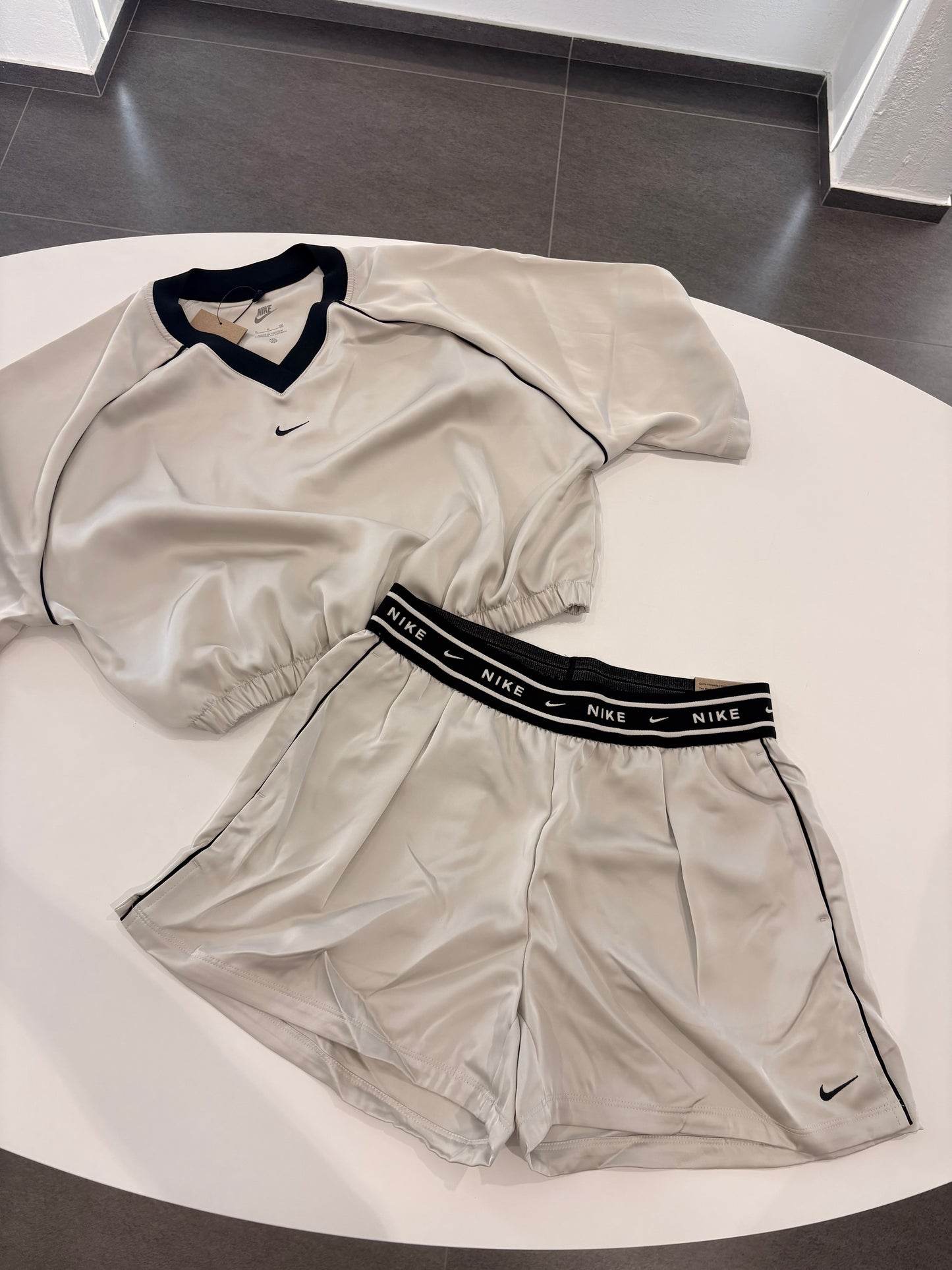 Coordinato Nike perlato fascia black