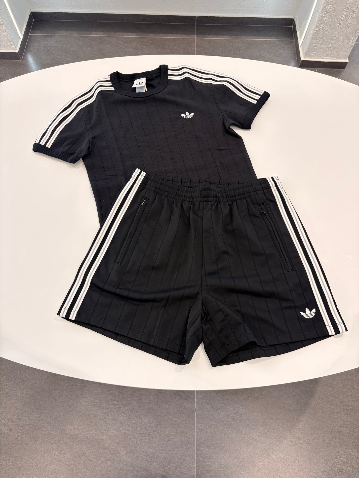 Coordinato Adidas pstripe firebird