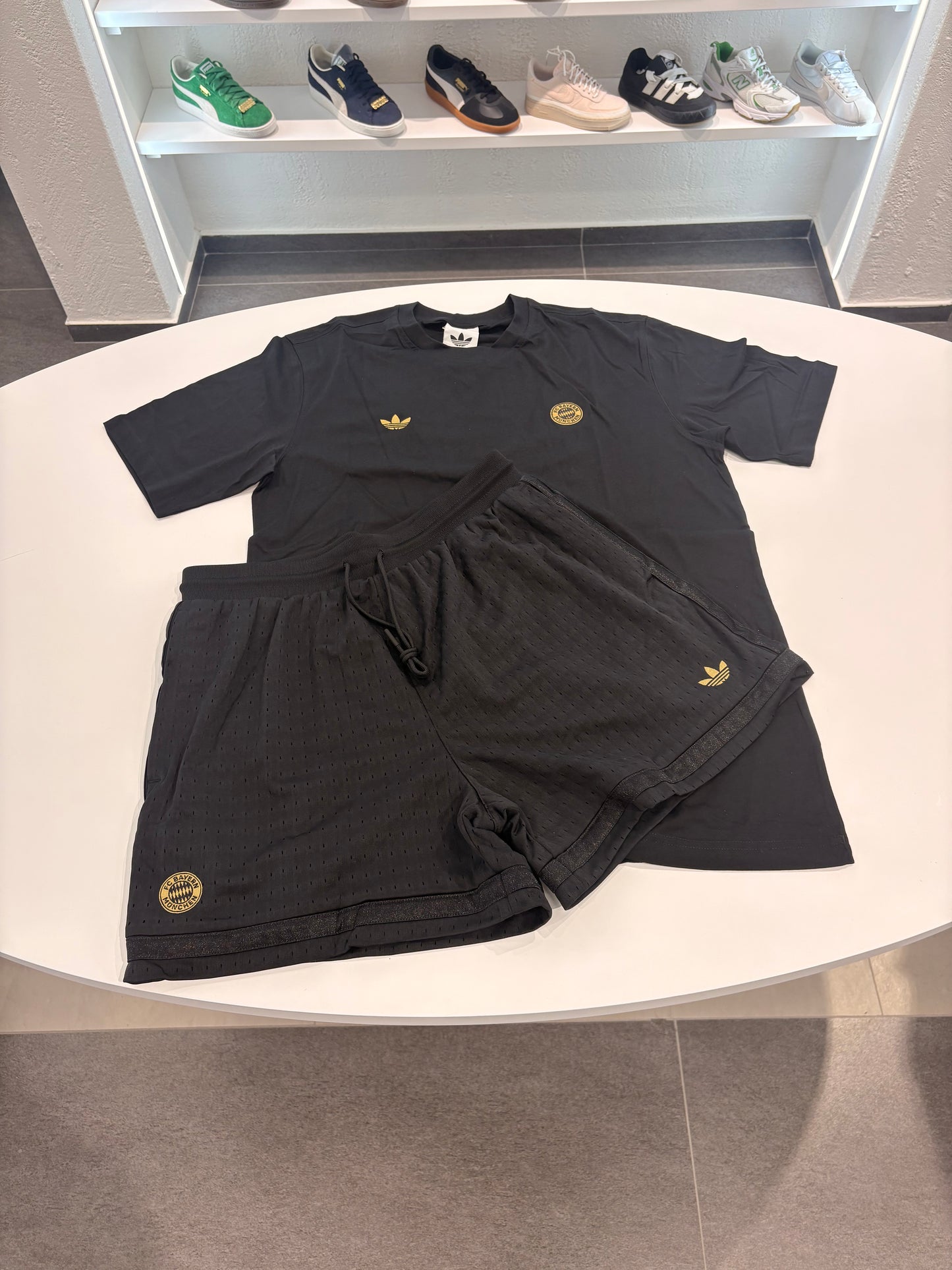 Completino Bayern munich TOTAL black gold