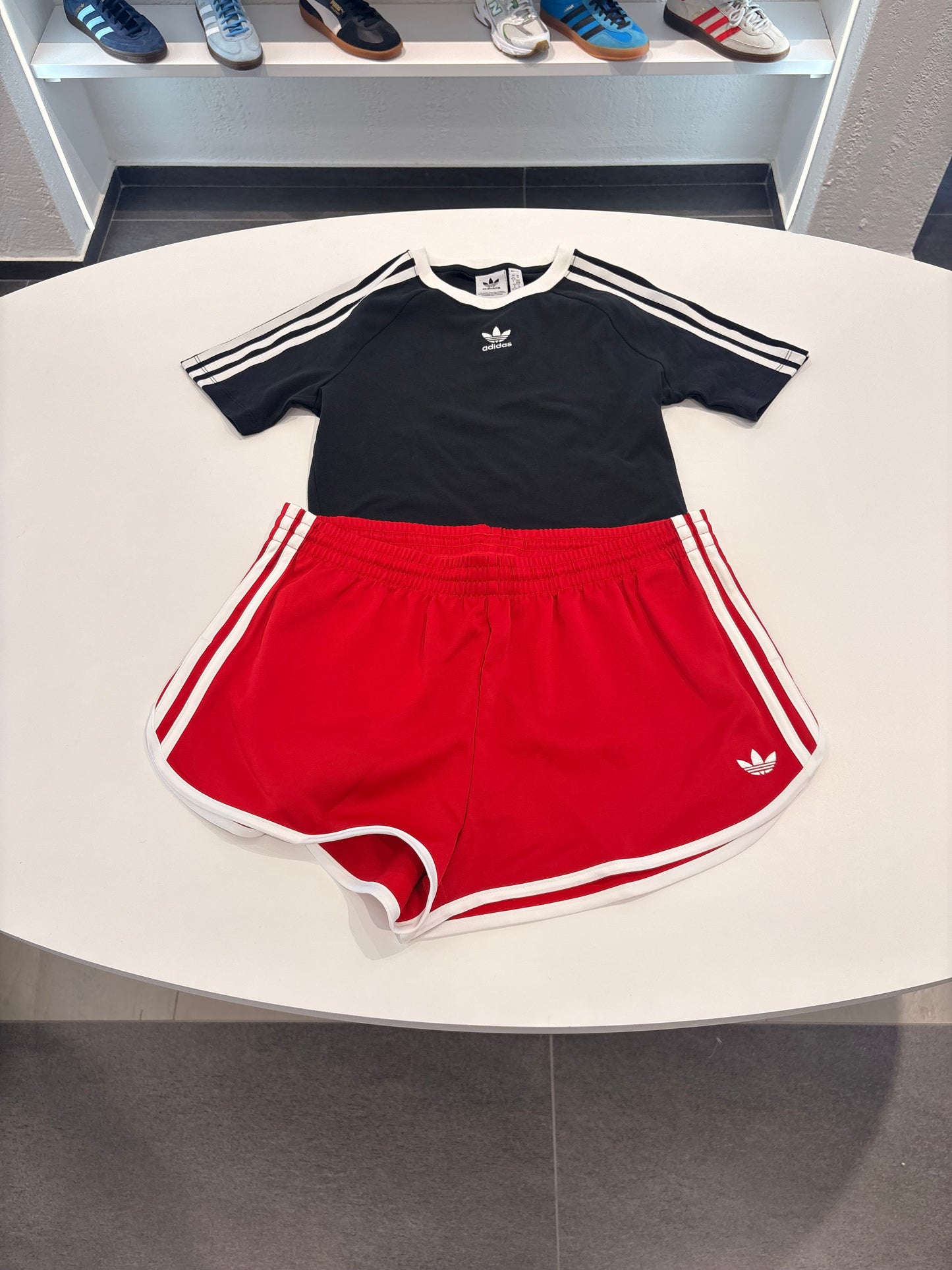 Coordinato Adidas shorts Red contrast Lines white