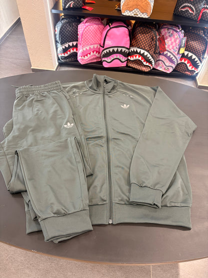 Tuta Adidas ess trefoil tech verde