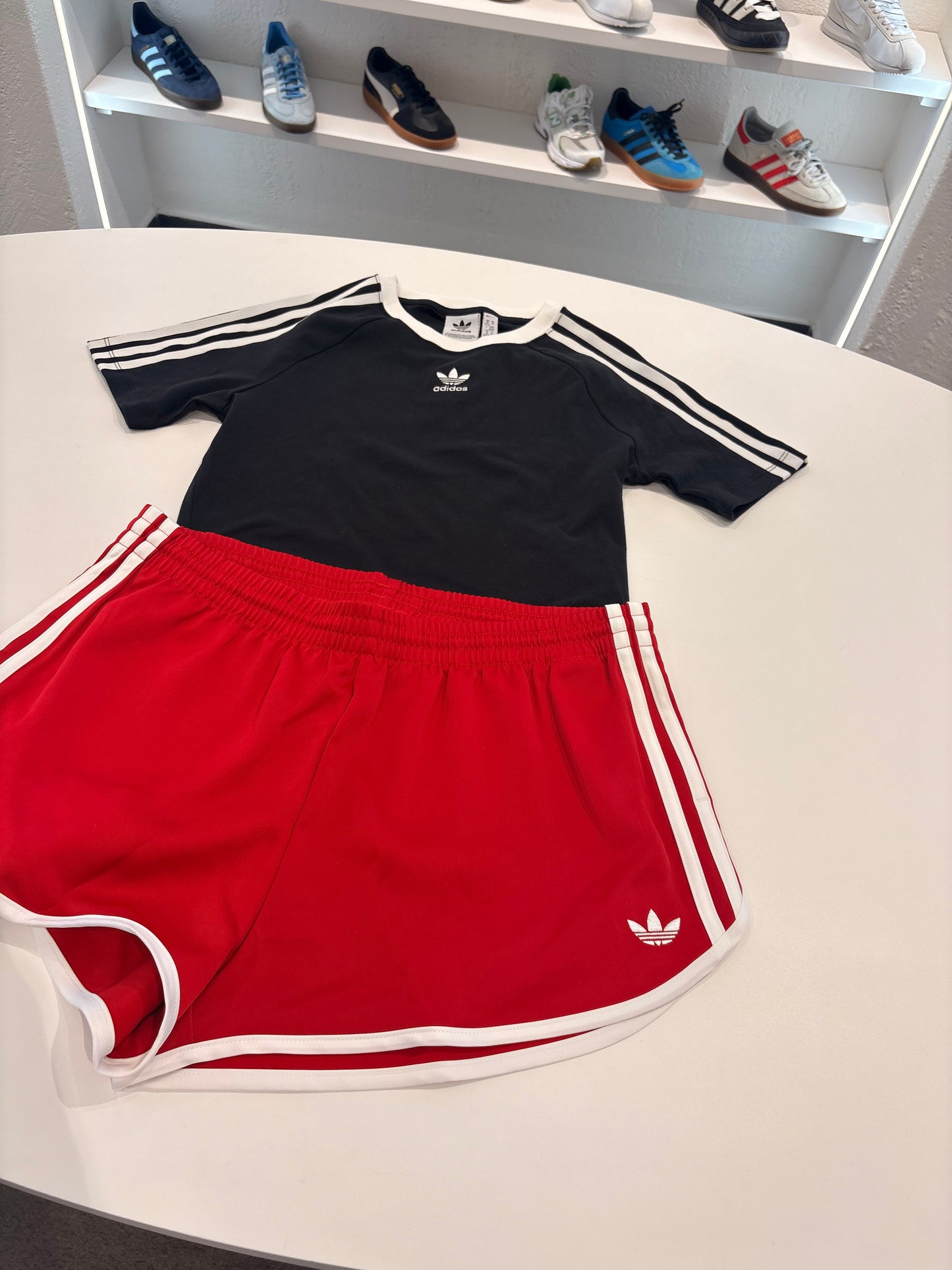 Coordinato Adidas shorts Red contrast Lines white