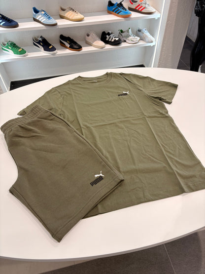 Completino Puma small logo ess 2