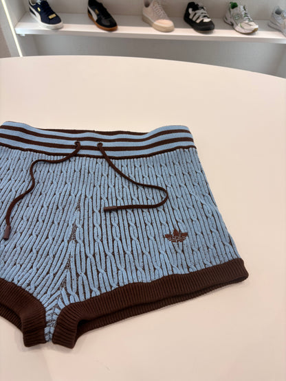 Shorts Adidas ORIGINALS in maglia blue brown