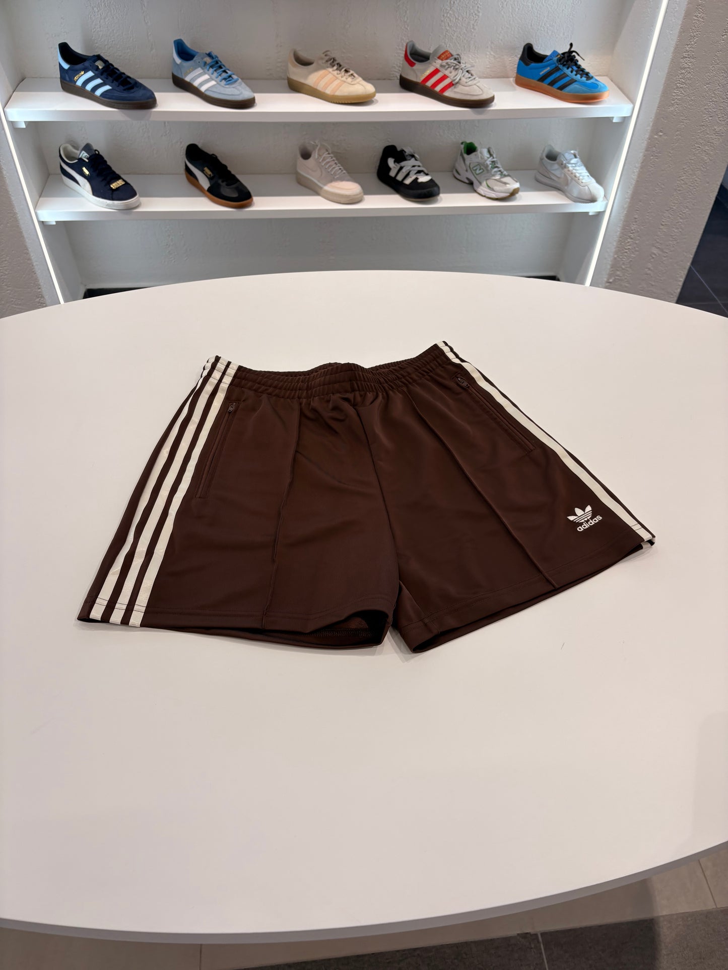 Shorts Adidas firebird auburn cream white