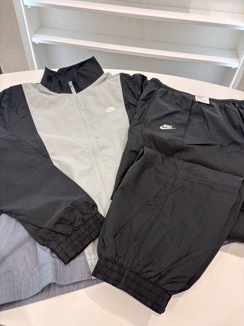 Tuta Nike antivento multi black