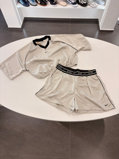 Coordinato Nike perlato fascia black
