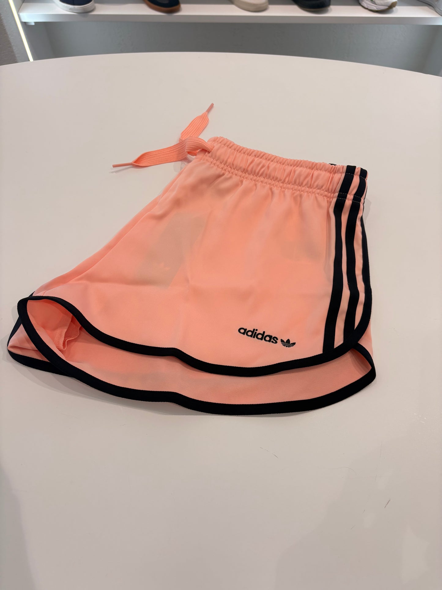 Shorts Adidas peach pink