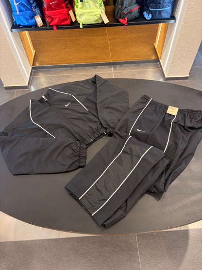 Tuta Nike shrunken oversize black