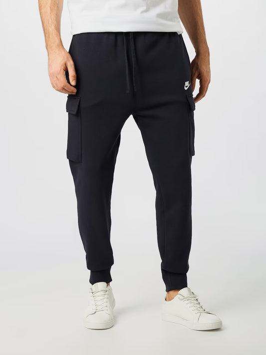 Nike Sportswear Tapered Pantaloni cargo 'Club' in Nero CD3129-010