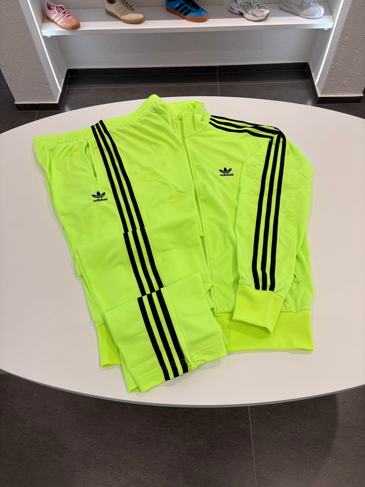 Tuta Adidas Fluo