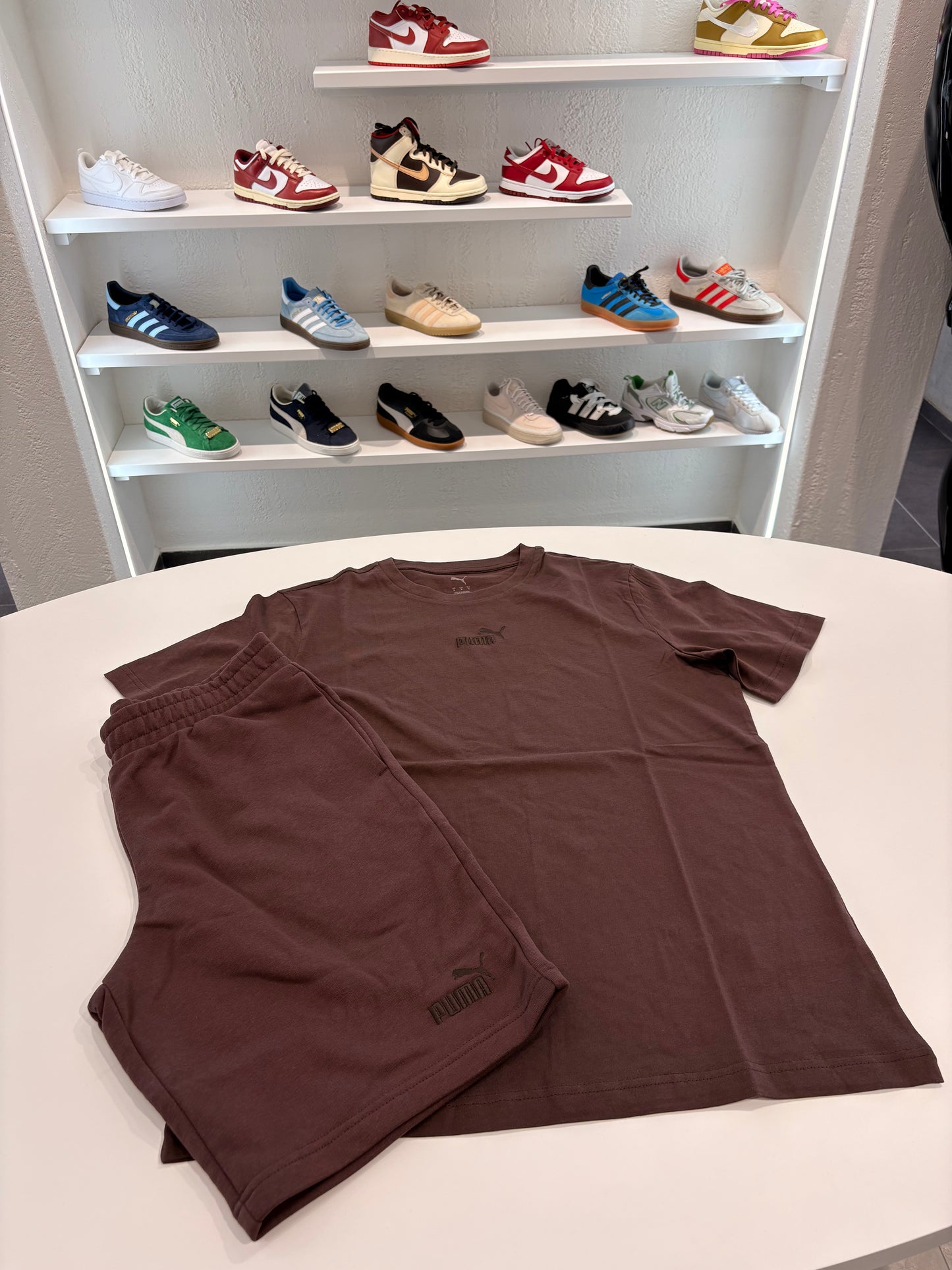 Completino Puma 1 logo
