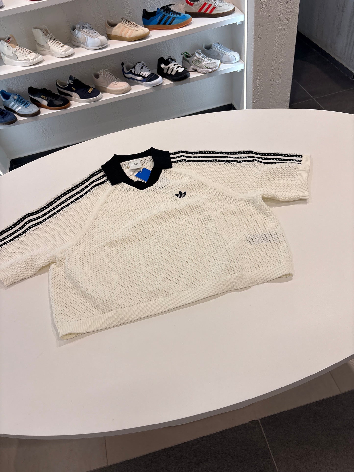 Polo traforata Adidas bianca