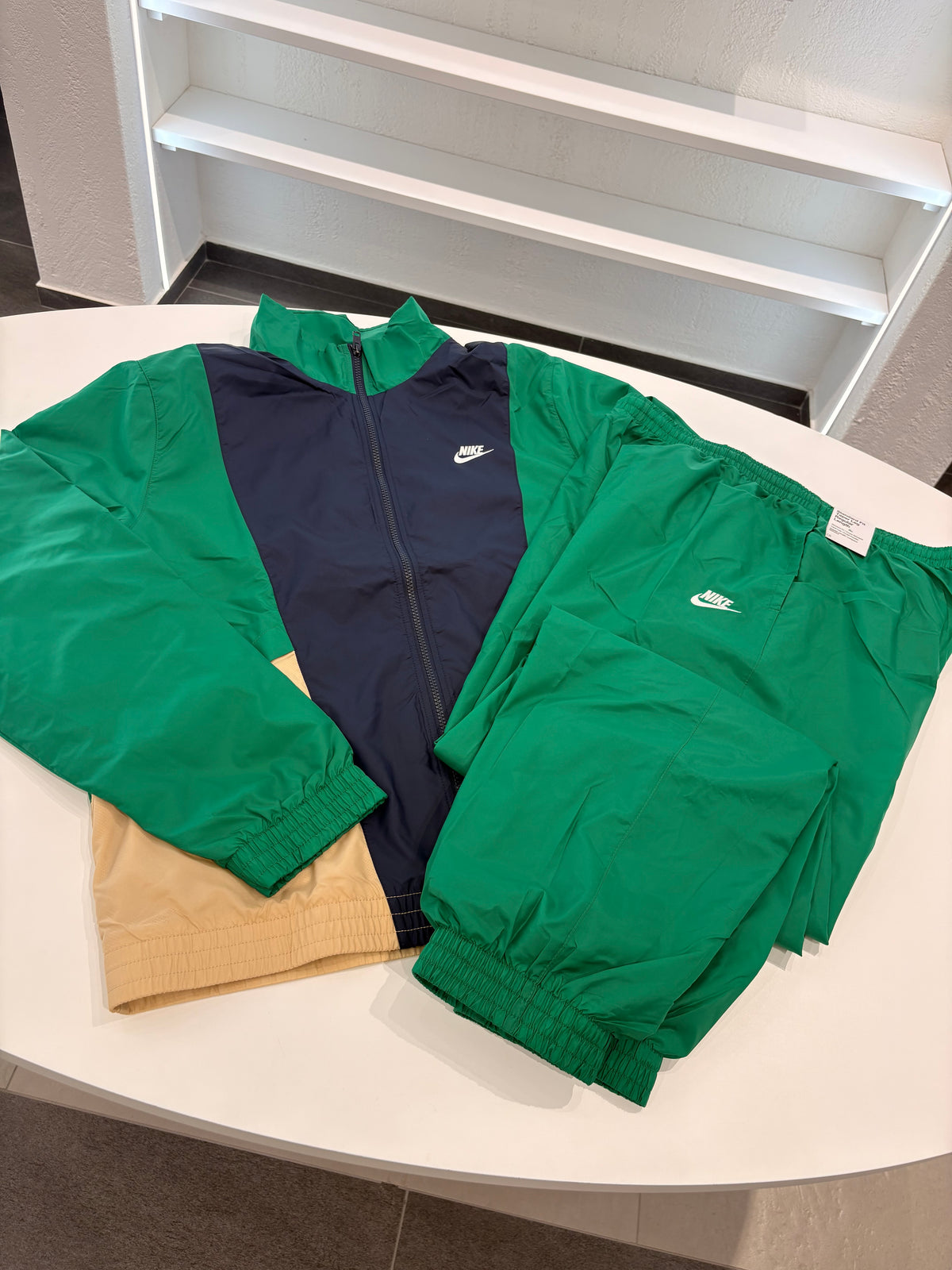 Tuta Nike antivento green/Blu