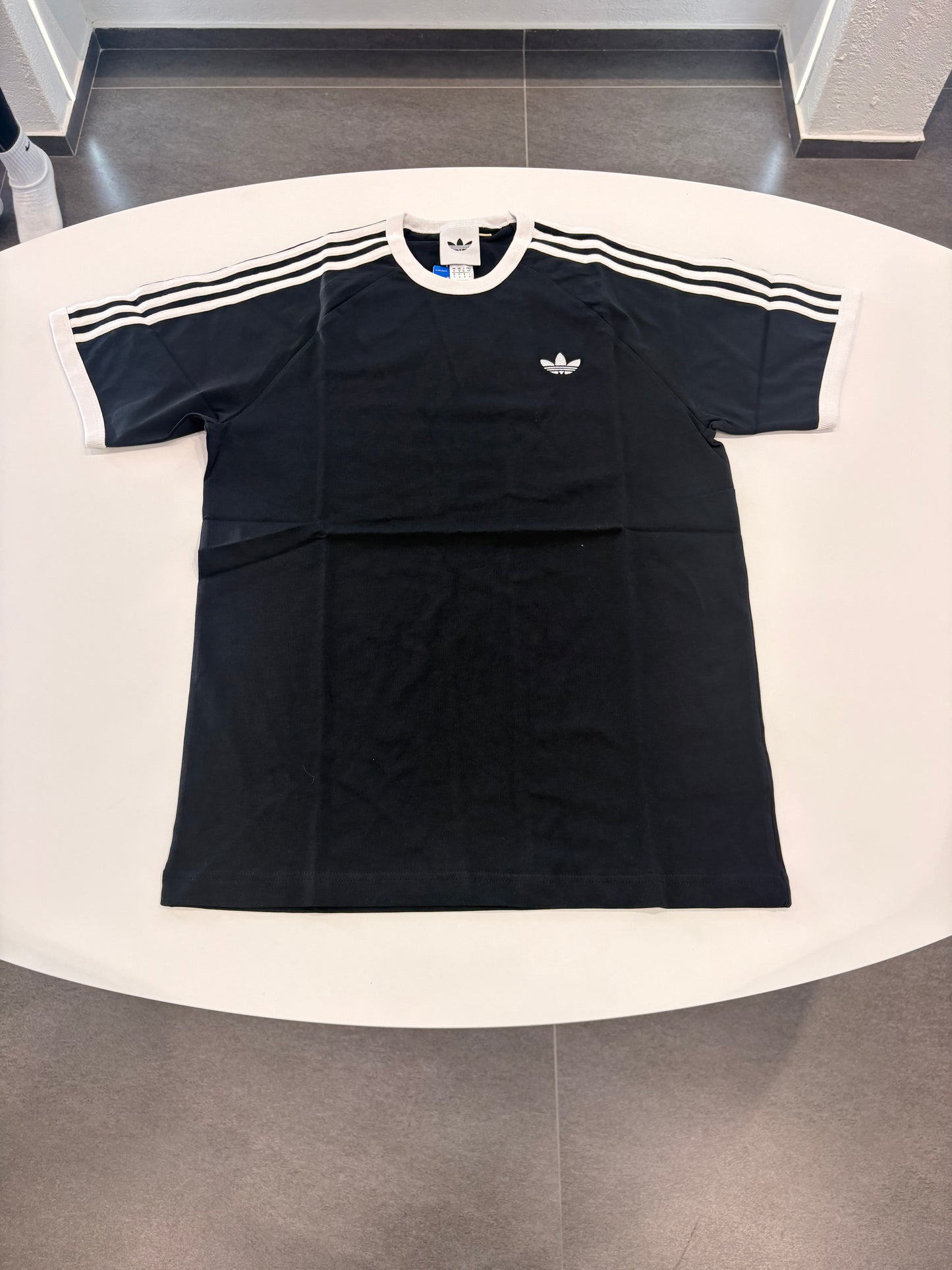 T-shirt Adidas 3 stripes black