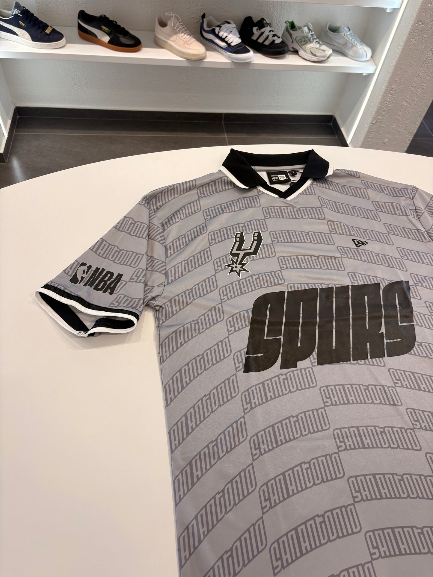 Polo NEWERA San Antonio Spurs