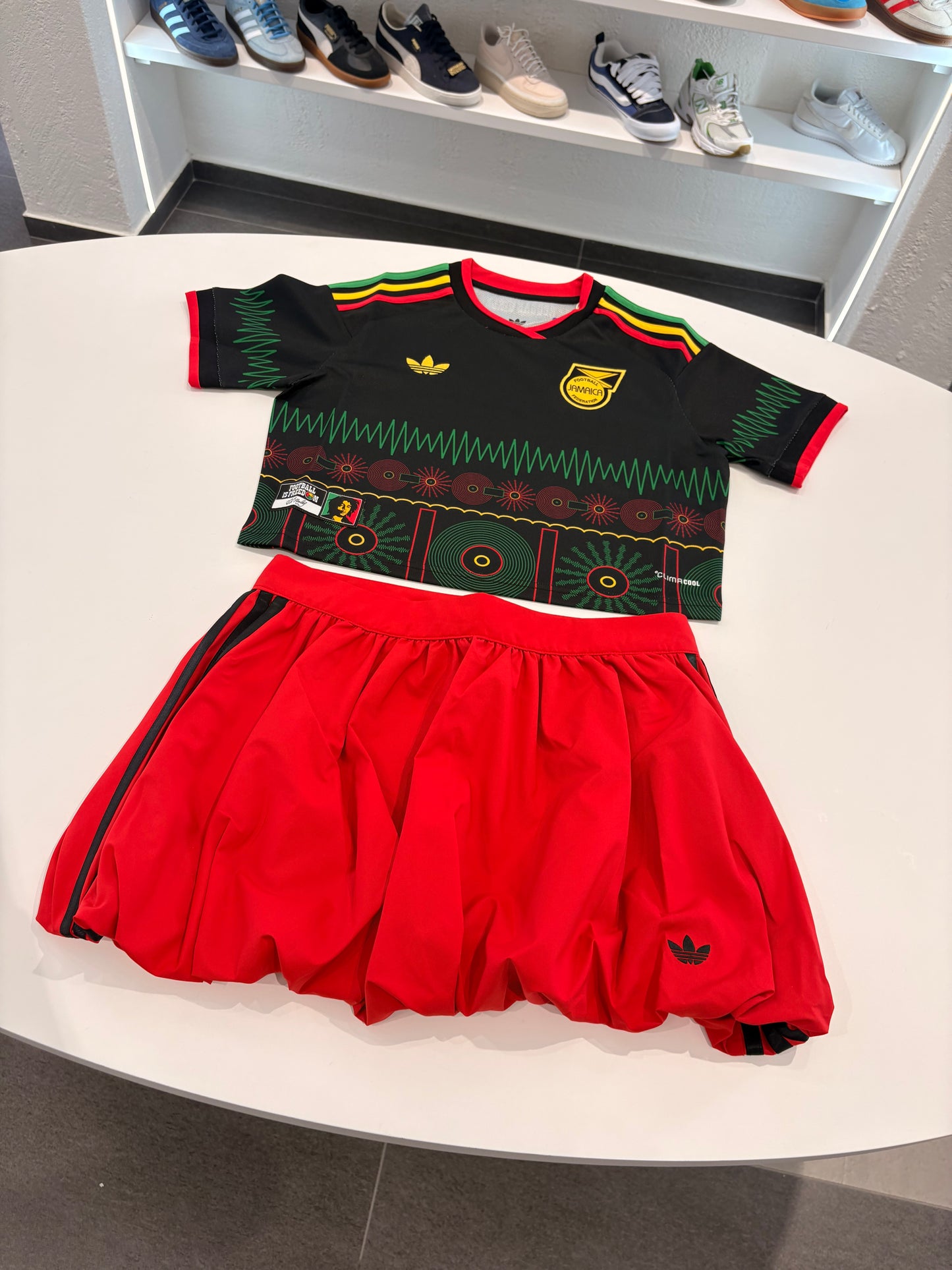 Coordinato Adidas X Bob Marley by REVENGE