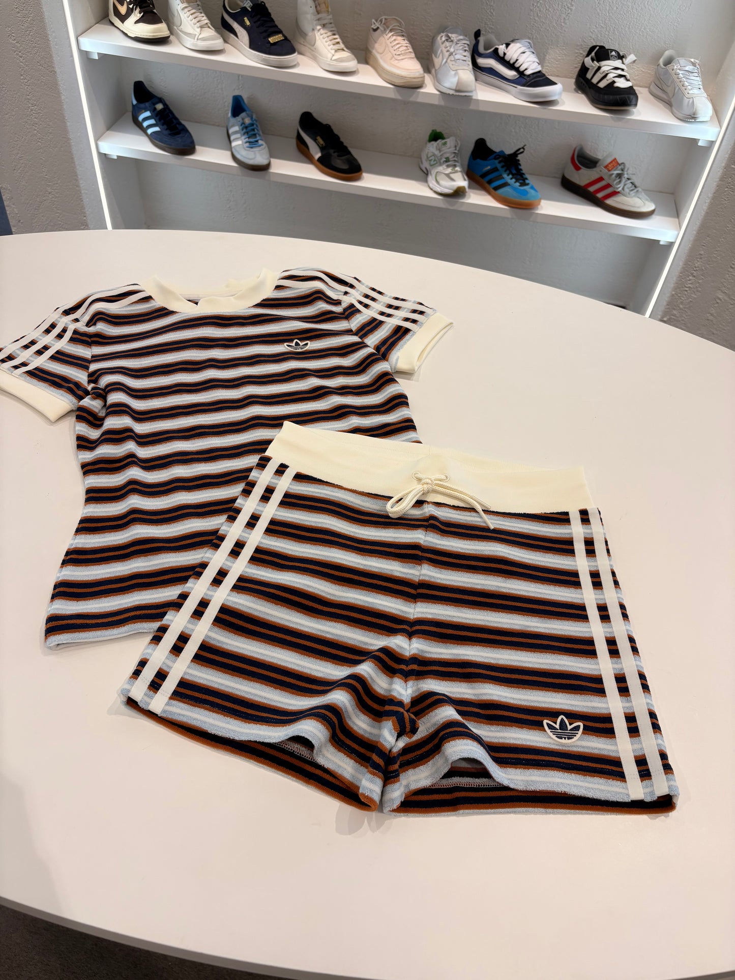 Coordinato Adidas BOOTY Crystal Sky