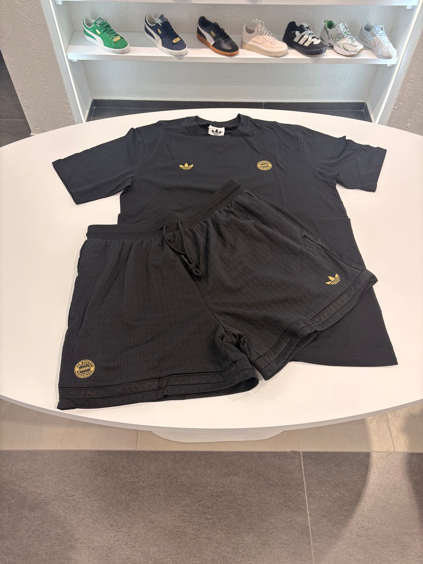 Completino Bayern munich TOTAL black gold