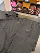 Tuta Adidas uomo total black logo retroriflettente