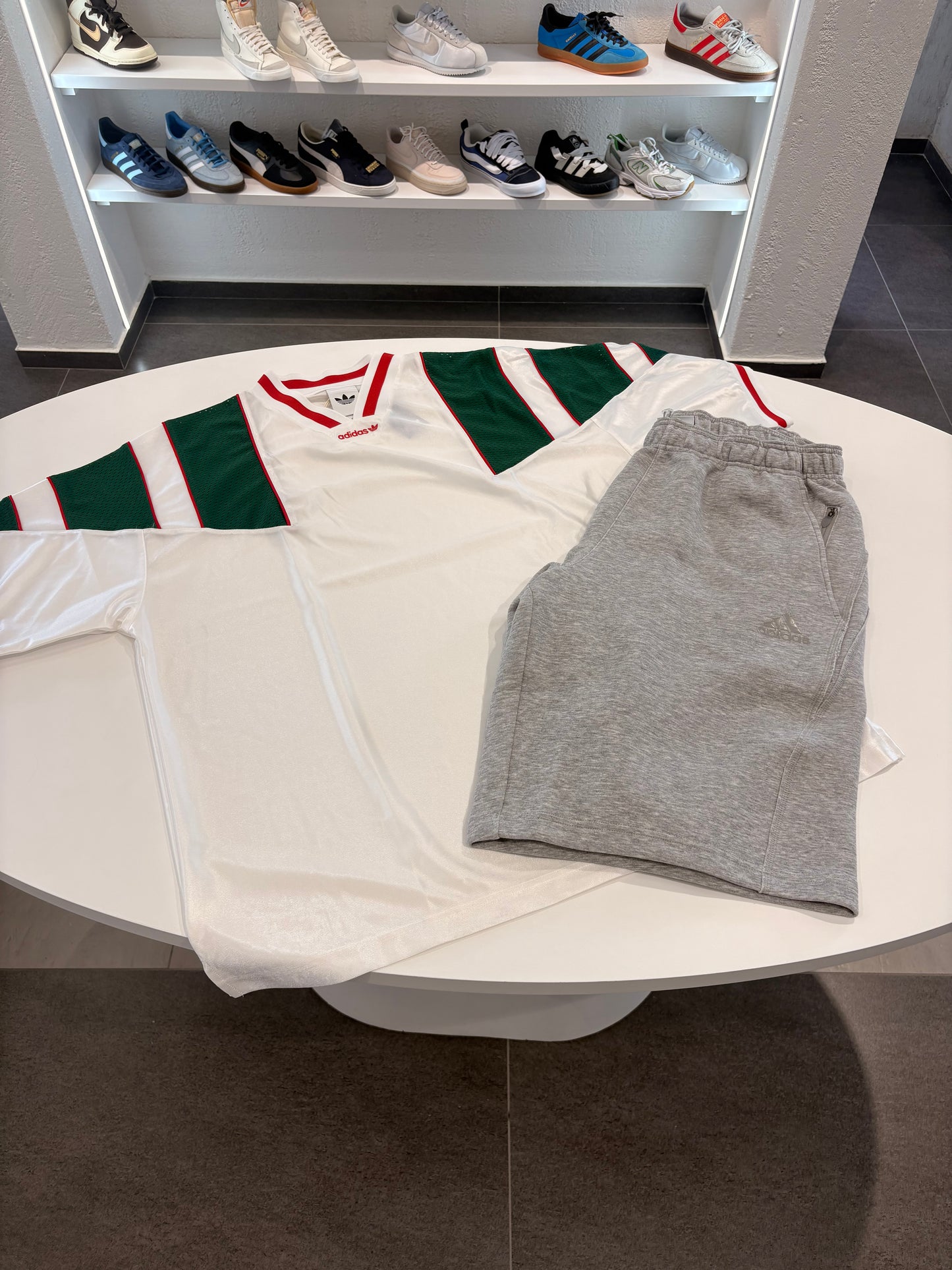 Coordinato Adidas over Green/res