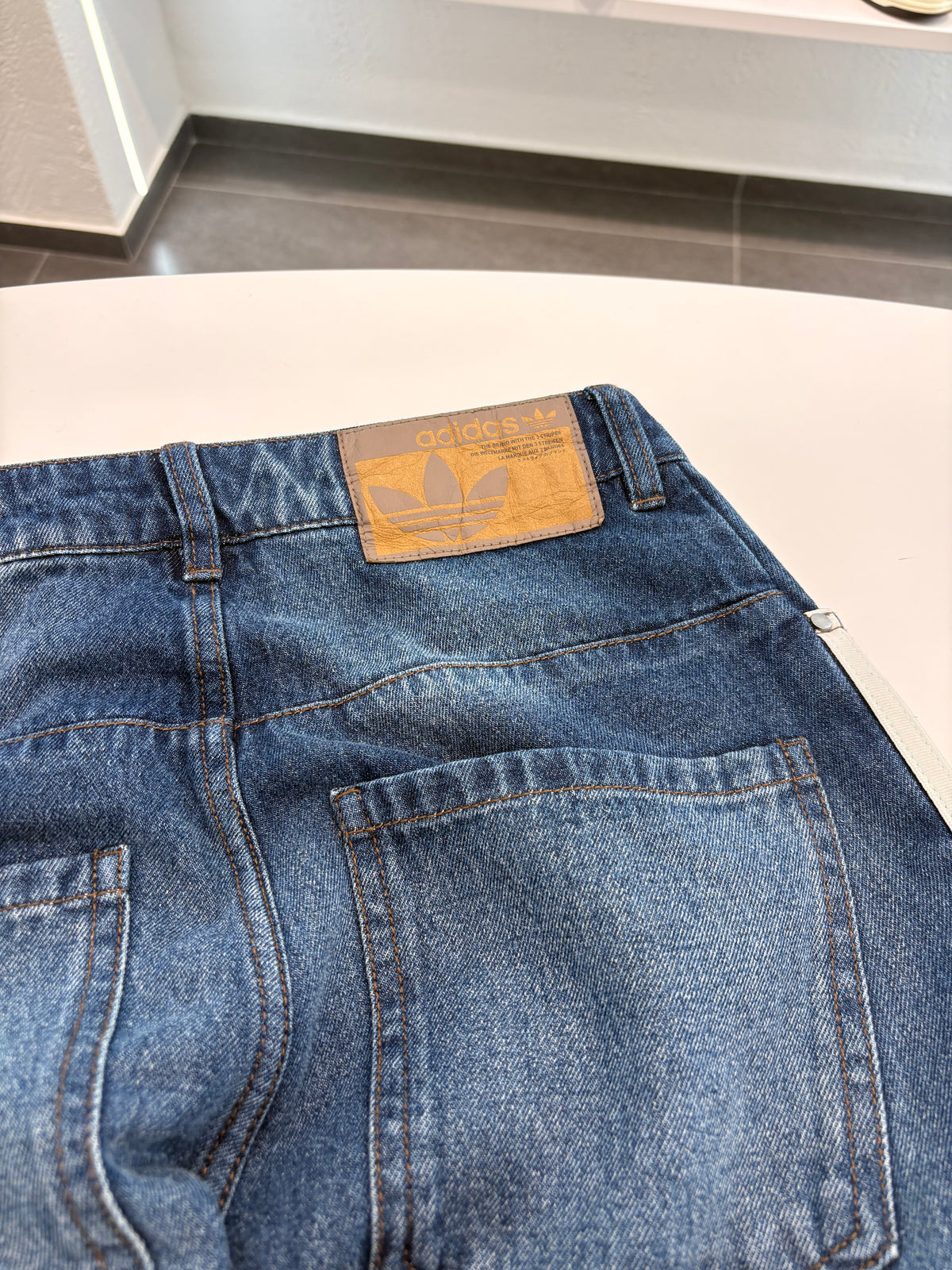 Jeans a gamba larga Adidas