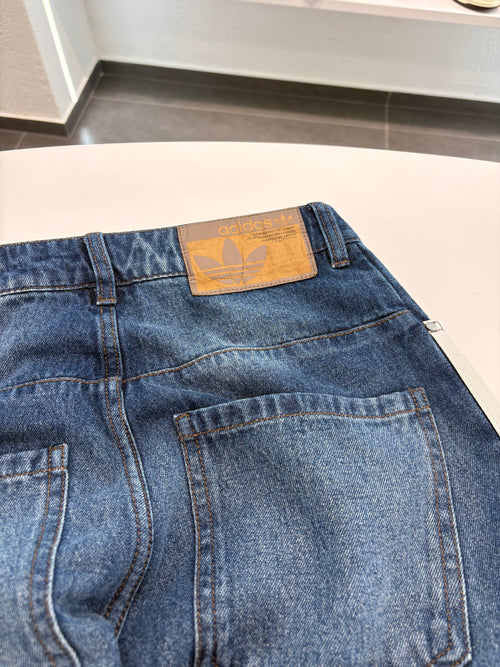 Jeans a gamba larga Adidas