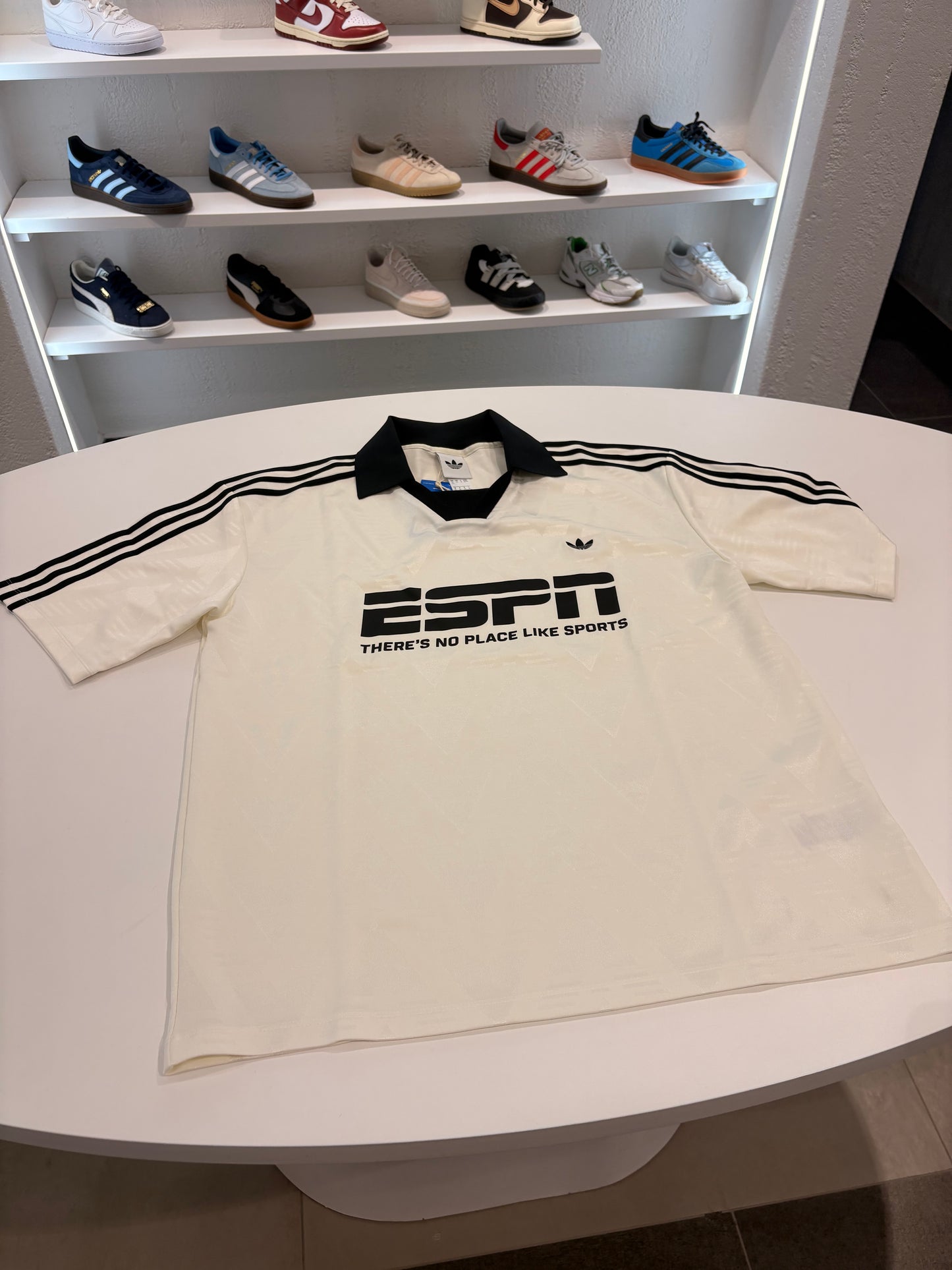 Polo Adidas oversize black white