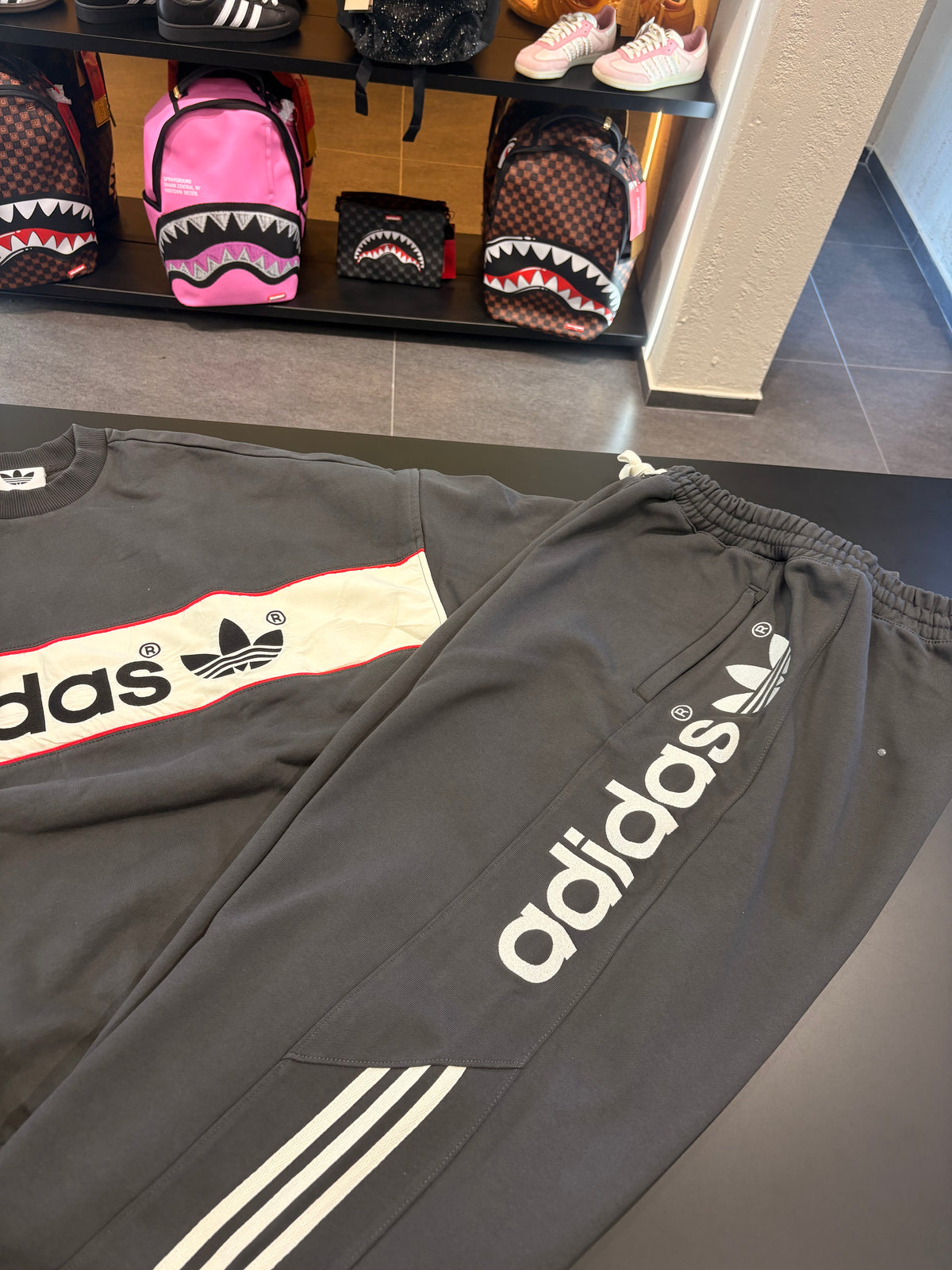 Tuta Adidas New York style girocollo grey