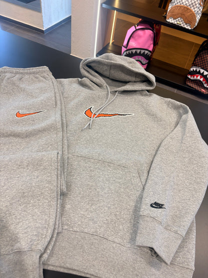 Tuta Nike grey swoosh orange