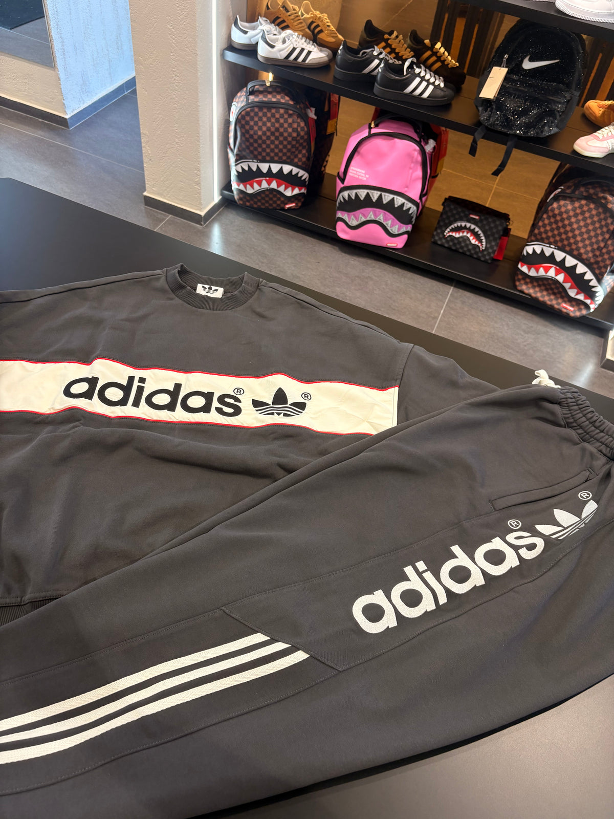Tuta Adidas New York style girocollo grey